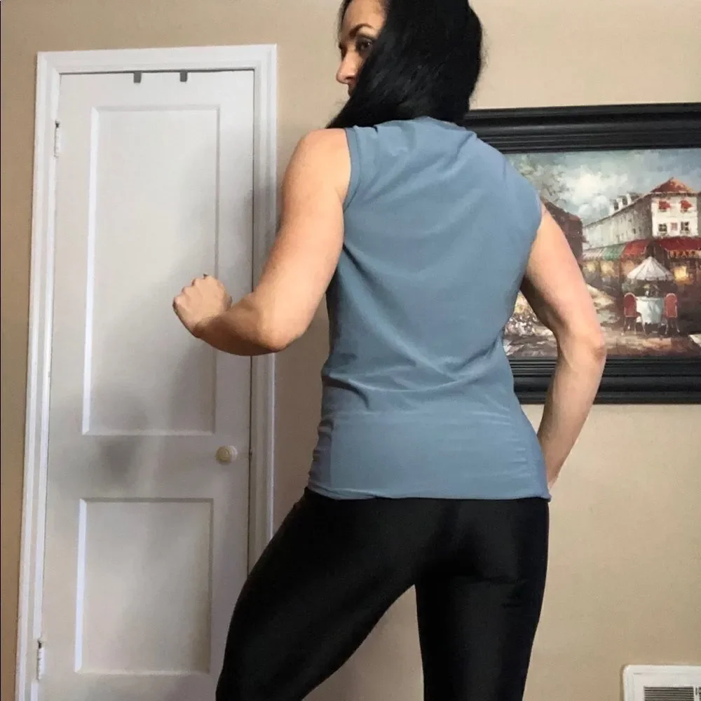 Nwt Nike sleeveless top athletic fitness - Picture 2 of 6